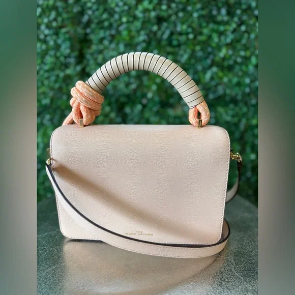 New MARC JACOBSThe J Link Twist Leather Shoulder Bag